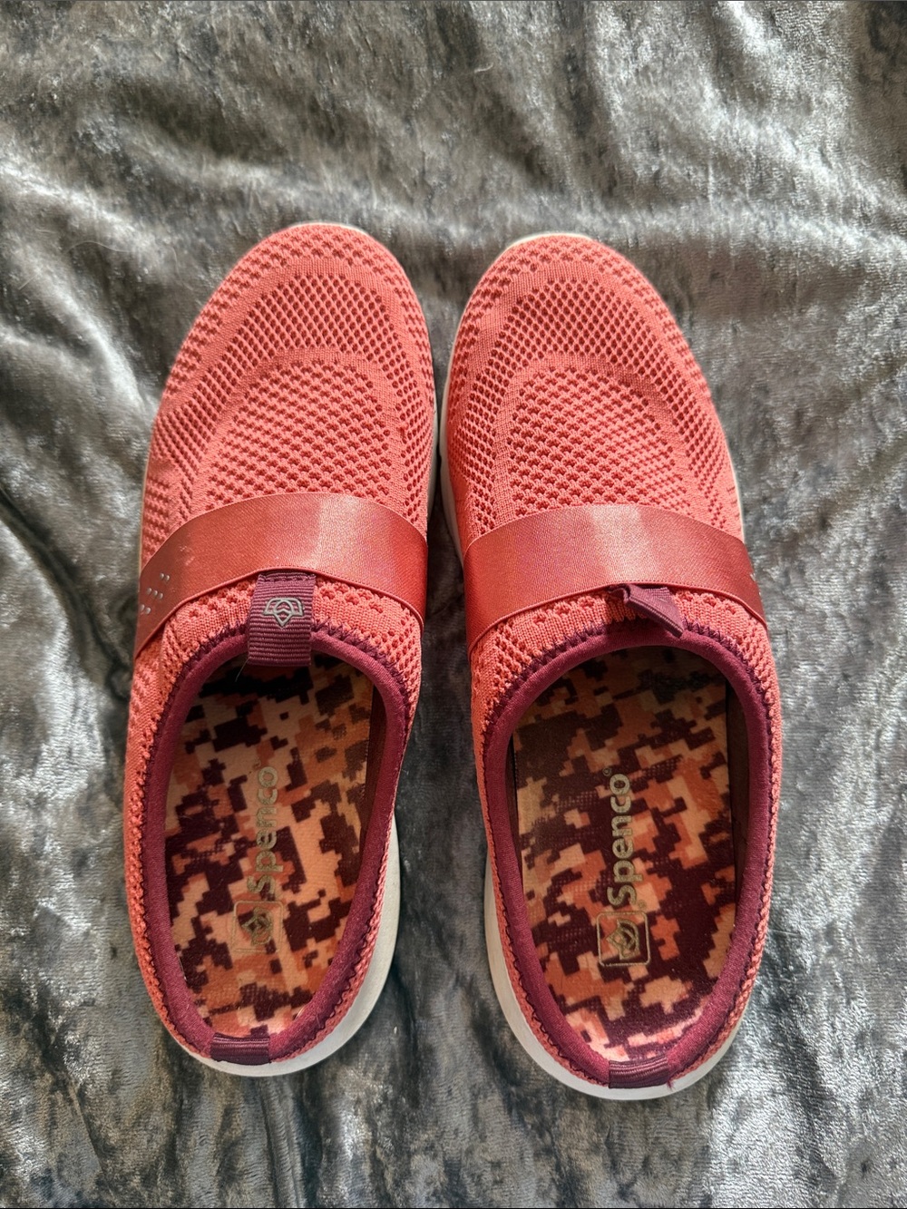 Spenco slip in sneakers